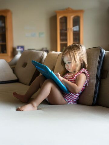 Medscape: Poor Screen, Sleep Hygiene Drying Out Kids’ Eyes